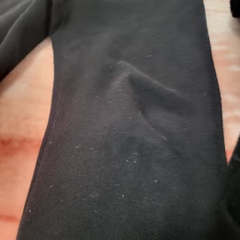 DeFacto Ürünlerinde Kalite Sorunu: Tüylü Kaban Ve Eşofman Hayal Kırıklığı