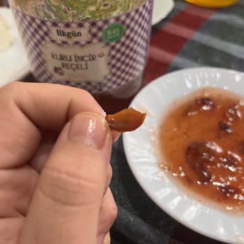 İncir Reçelinde Ceviz Kabukları: Sağlık Tehlikesi!