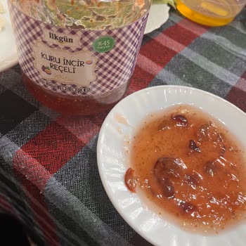 İncir Reçelinde Ceviz Kabukları: Sağlık Tehlikesi!