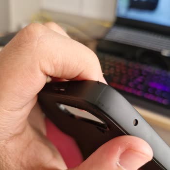 Spigen Kılıfın Rengi Attı Ve Değişim Sorunu