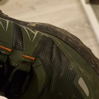 Hepsiburada Su Geçiren Ayakkabı Ve Yetersiz Müşteri Hizmetleri!