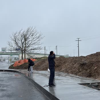 Fenertepe Durağı Mağduriyeti: Yağmurda Bekleyen Vatandaşlar