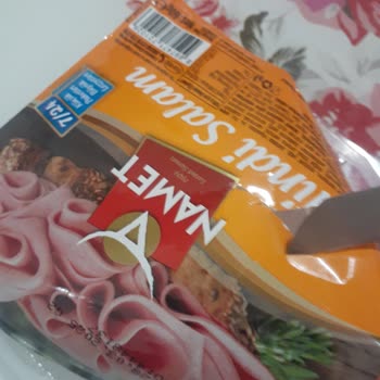 Hindi Salamda Plastik Parça Tehlikesi