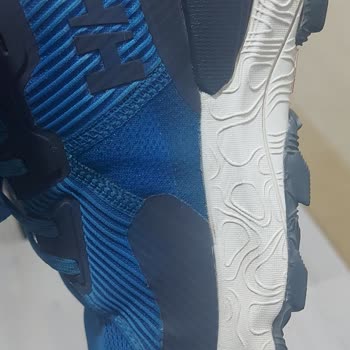 Zapatos Helly Hansen, baja durabilidad y decepción total