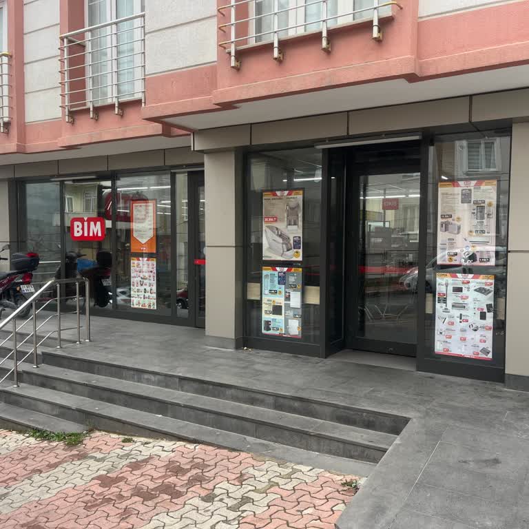 BİM Mağazasında Personel Yokluğu Ve İletişim Sorunu