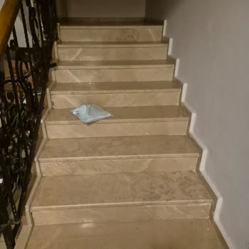 Kargoların Teslimatında İletişim Sorunu Ve Yanlış Bırakma