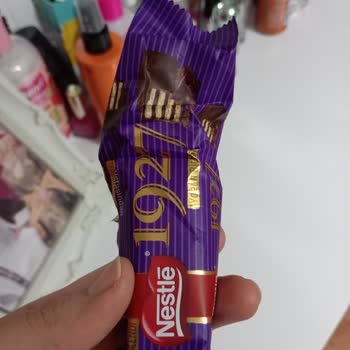 Çikolata Gofretten Çıkan Şok Edici Saç