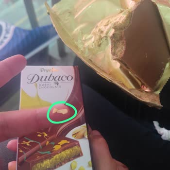 Çikolatadan Çıkan Antep Fıstığı Kabuğu İle Kötü Deneyim