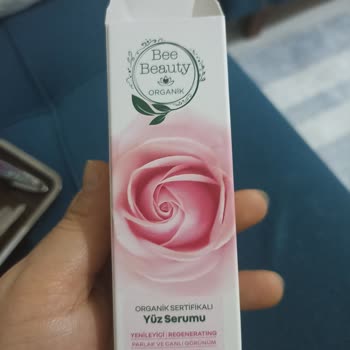 Bee Beauty Gül Serumu: Zeytinyağı Şoku!