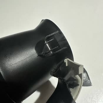 Yetişenler AVM Arızalı Kahve Makinesi Ve Yetersiz Müşteri Hizmeti