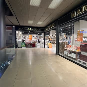 Madame Coco'da Alışveriş Kabusu: Geçersiz Kart Ve İlgisiz Çalışanlar