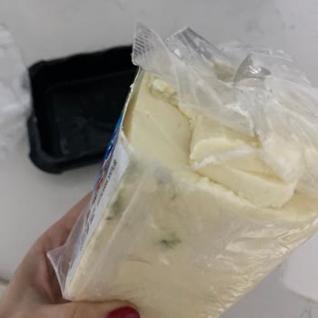 Küflü Peynir Ve İlgisiz Müşteri Hizmeti