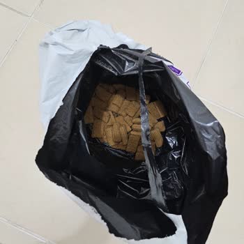 Kargo Paketinde Beklenmedik Sürpriz