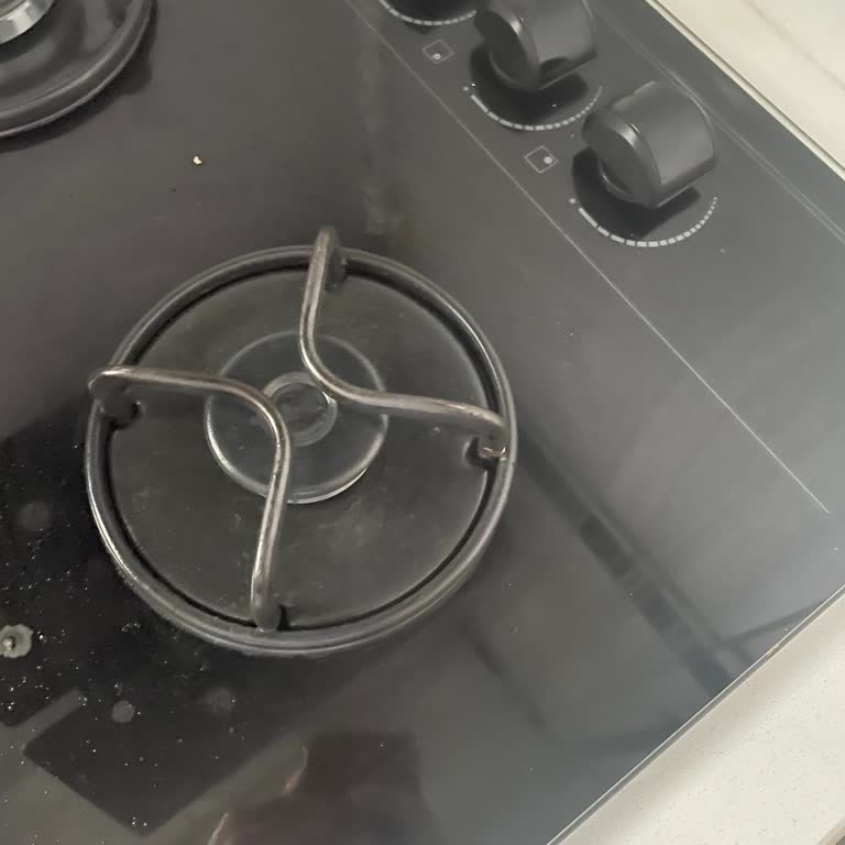 Teka Ocak Izgaraları: Güvenlik Tehlikesi Ve Uzun Bekleyiş