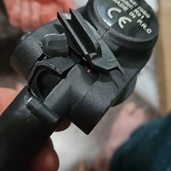 Robo Kırık Ürün Ve İlgisiz Müşteri Hizmetleri