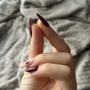 Protez Tırnak ve Kirpik Uygulamasında Beklenen Kalite Sağlanamadı