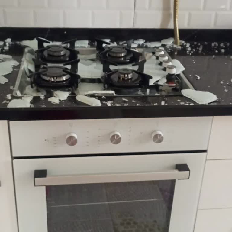 Kumtel Ankastre Set Camı Patladı!