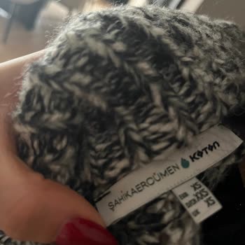 Koton Kazakta Unutulan İğne Tehlikesi