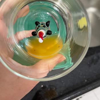 Küflü Meyve Suyu Ve Güven Sorunu