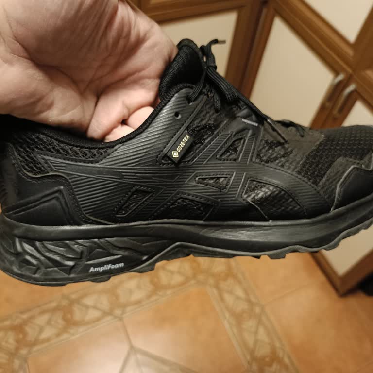 Yağmurda Su Geçiren Asics Ayakkabı Hayal Kırıklığı
