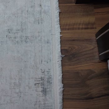 Bursa Karaman Şubesinden Aldığım Halıda Sökülmeler Var