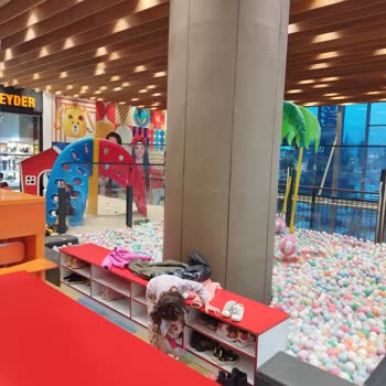 Playland Kum Havuzunda Ekstra Ücret Ve İlgisizlik Sorunu
