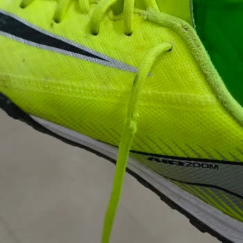 Nike Bağcık Sorunu Yokuşa Sürülüyor!