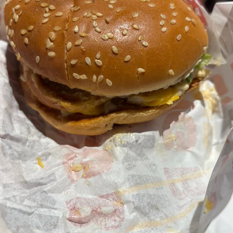 Burger King'de Eksik Ve Kalitesiz Servis