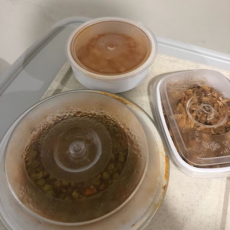 Soğuk Yemekler Ve İlgisiz Personel Canımı Sıkıyor