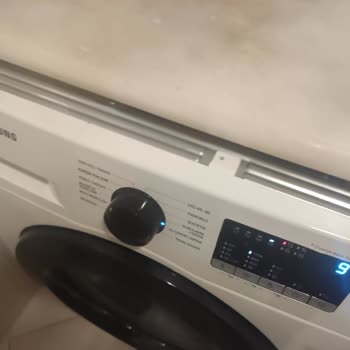 Samsung Çamaşır Makinesi Yürüyor: Çözüm Bekliyoruz