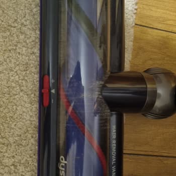 Dyson Süpürge Renk Ve Müşteri Hizmetleri Sorunu