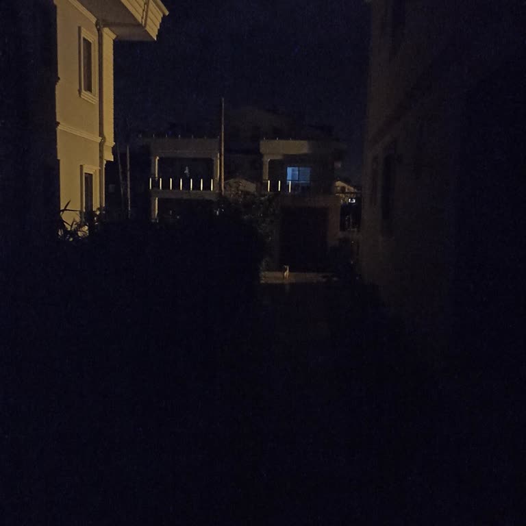 Yağmurlu Günlerde Sürekli Elektrik Kesintisi Mağduriyeti