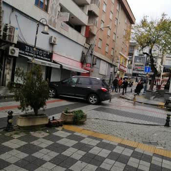 Maltepe'de Yaya Güvenliği Tehlikede