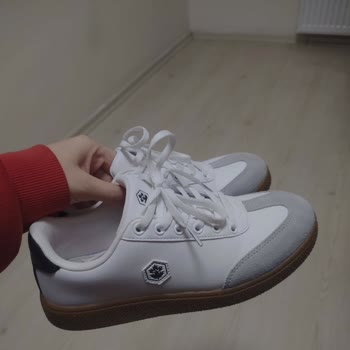 FLO'dan Aldığım Ayakkabı Ayağımı Mahvetti