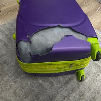 Pegasus Airlines Damaged My Luggage and Delayed My Flight with No Resolution