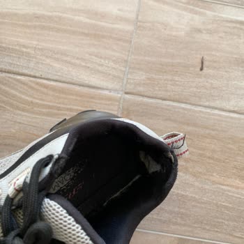 Skechers Ayakkabıda Kalite Sorunu Ve Mağduriyet