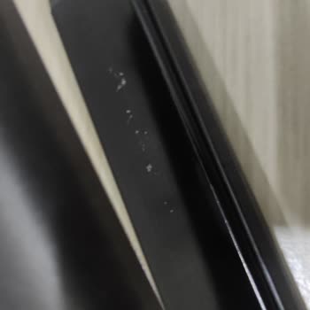 Arzum Saç Düzleştiricisi Plakaları Soyuluyor