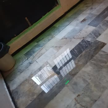 Hazım Ersu İlkokulu'nda Islak Zemin Tehlikesi