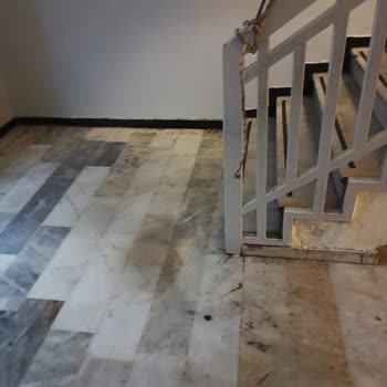 Hazım Ersu İlkokulu'nda Islak Zemin Tehlikesi