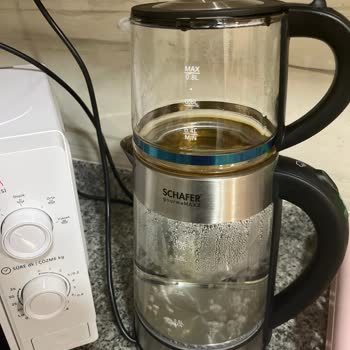 Plastik Kokusu Nedeniyle Kullanılamayan Çaycı