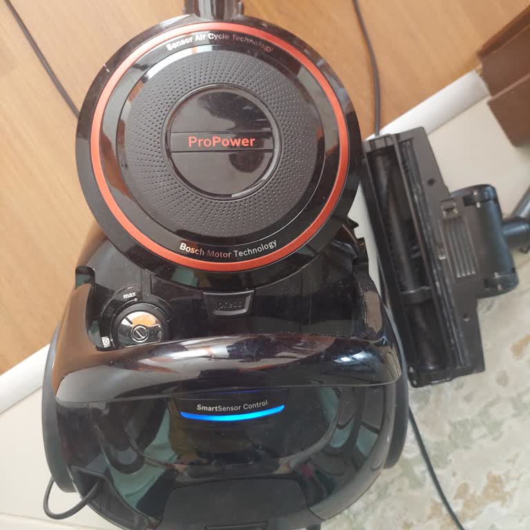 Bosch Serie 6 Süpürge Sürekli Kapanıyor