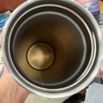 Stanley Termosun Plastik Kokusu Ve Mağaza İlgisizliği