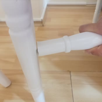 H&N Organizasyon Kiraladığım Sandalyelerden Biri Otobanda Uçmuş