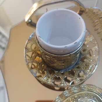 H&N Organizasyon Kiraladığım Sandalyelerden Biri Otobanda Uçmuş