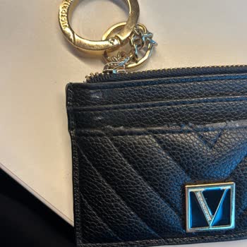 Ünlü Markadan Hayal Kırıklığı: Kalitesiz Ürün Ve Kötü Hizmet