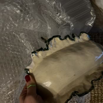 Yağmurda Islanan Paketler Ve Kırık Ürünler: Profesyonellik Nerede?