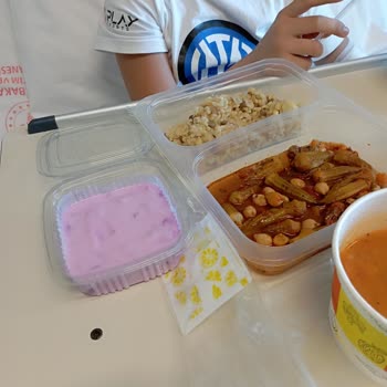 Çocuk Servisinde Uygun Olmayan Yemek Seçenekleri