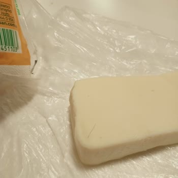 Yörsan Kaşar Peynirinden Kıl Çıktı