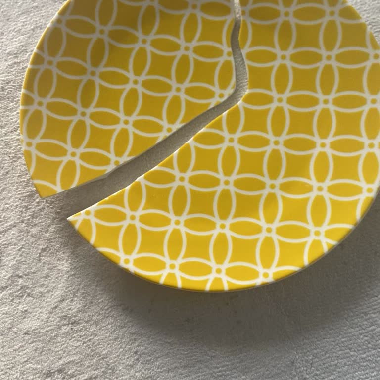 Gallery Crystal Trendyol'dan Aldığım Yemek Takımı Kırık Geldi, Cevap Bekliyorum