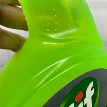 Cif Ultra Temizlik Ürünü İçindeki Şaşırtıcı Parçacıklar